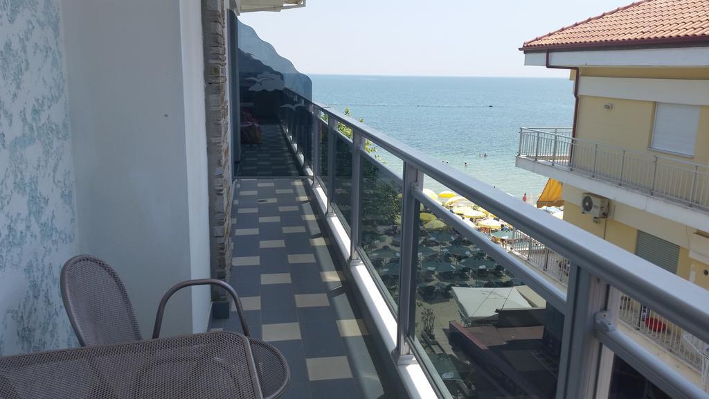 Kymata Hotel Paralia Katerinis Bagian luar foto