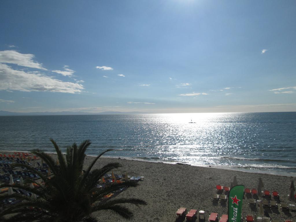 Kymata Hotel Paralia Katerinis Bagian luar foto